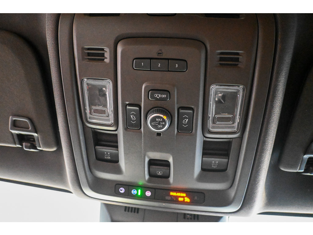 Used 2023 Cadillac Escalade Premium Luxury AWD/4WD image 54
