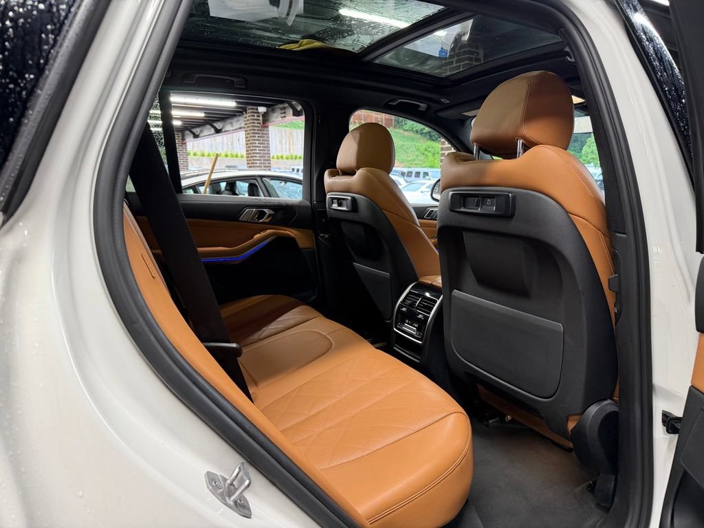 Used 2023 BMW X5 xDrive40i AWD/4WD image 38