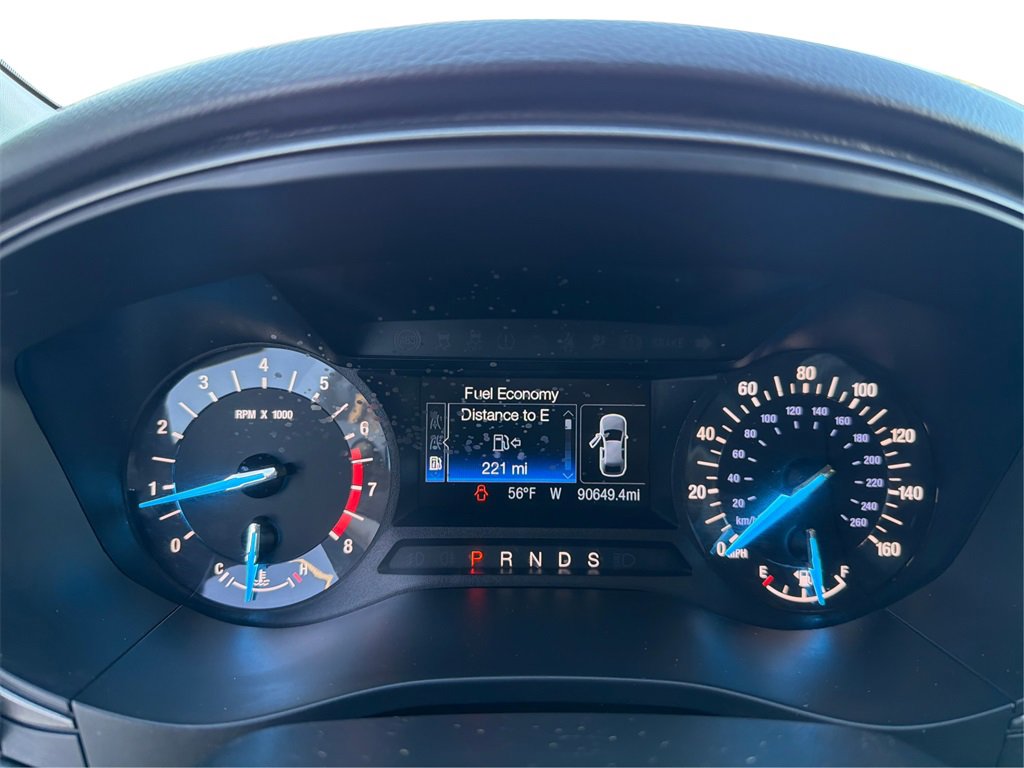 Used 2018 Ford Fusion SE image 16