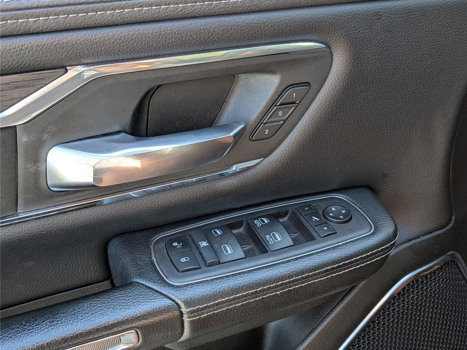 Used 2024 RAM 1500 Laramie RWD image 18