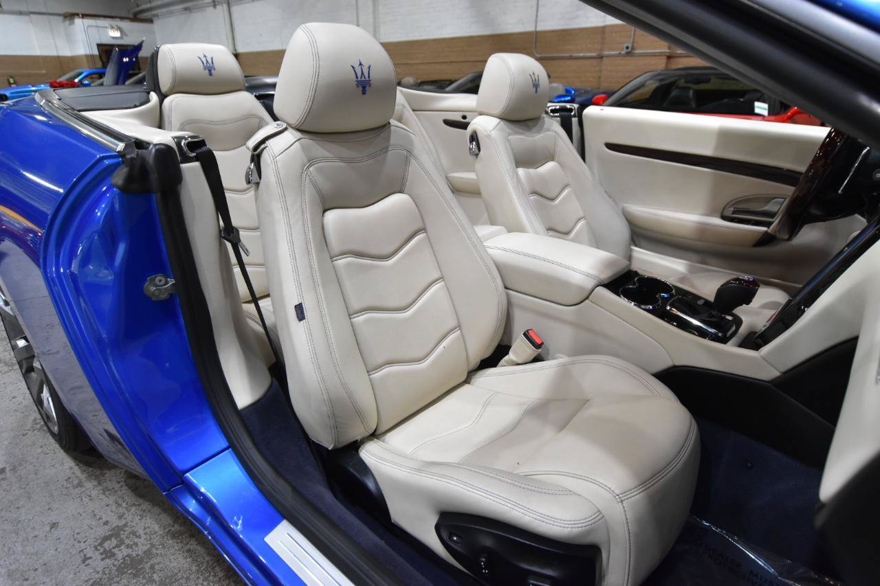 Used 2015 Maserati GranTurismo Convertible RWD image 44