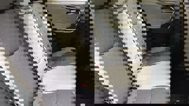 Used 2022 Toyota RAV4 XLE w/ Convenience Package image 32