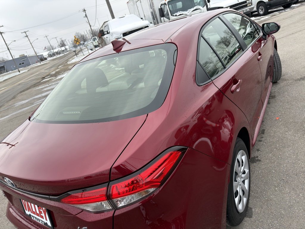 Used 2025 Toyota Corolla Hybrid Sedan image 14