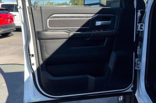 Used 2024 RAM 2500 Big Horn image 17