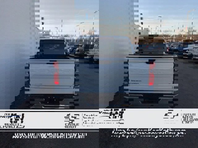 Used 2023 Chevrolet Silverado 1500 LT image 7