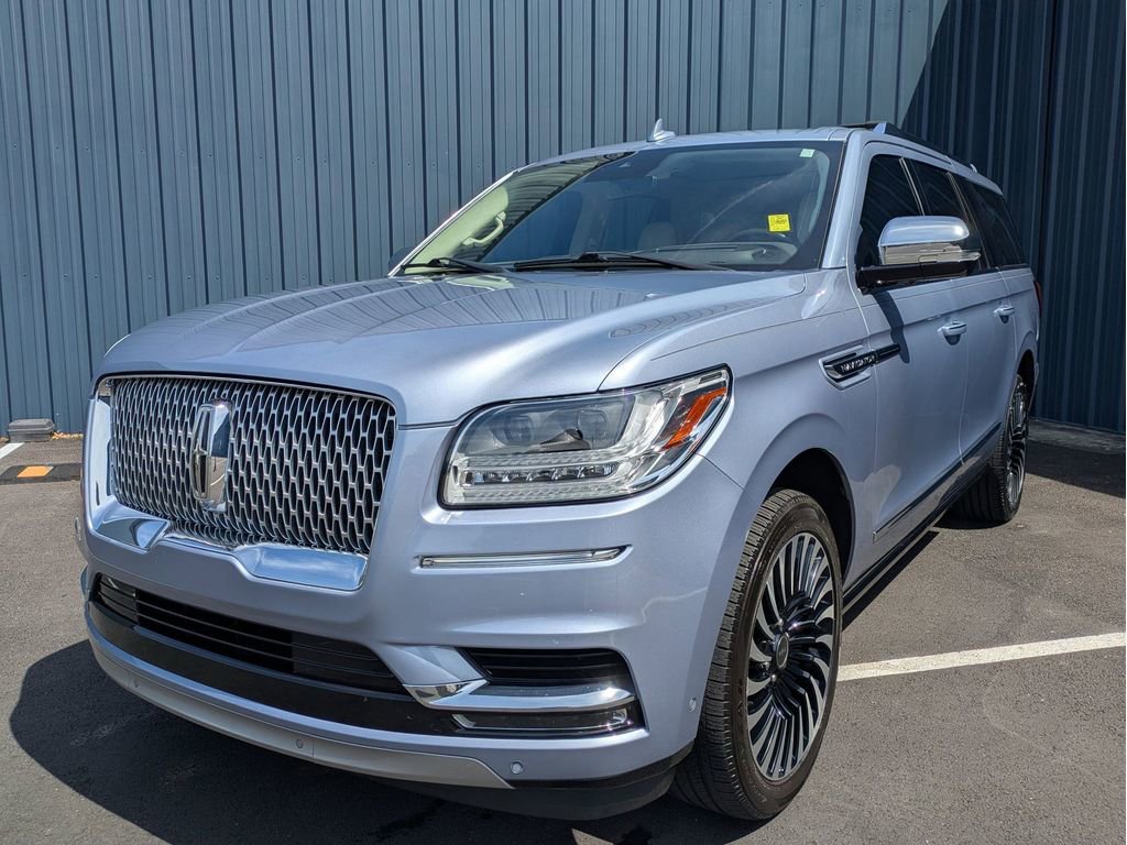 Used 2021 Lincoln Navigator L Black Label w/ Cargo Convenience Package image 2