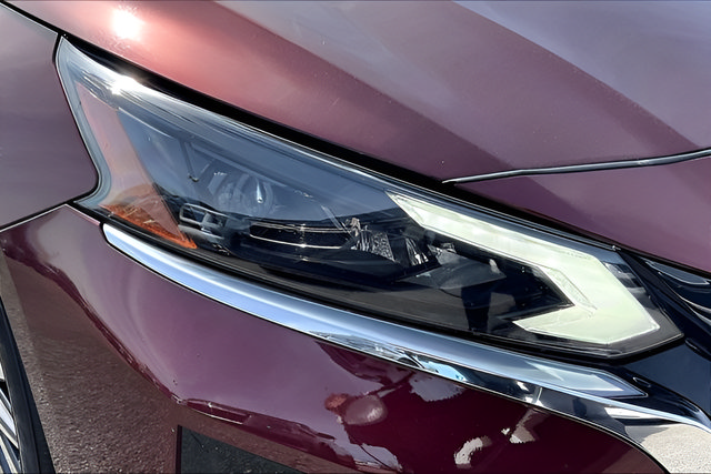Used 2024 Nissan Altima 2.5 SV FWD image 29