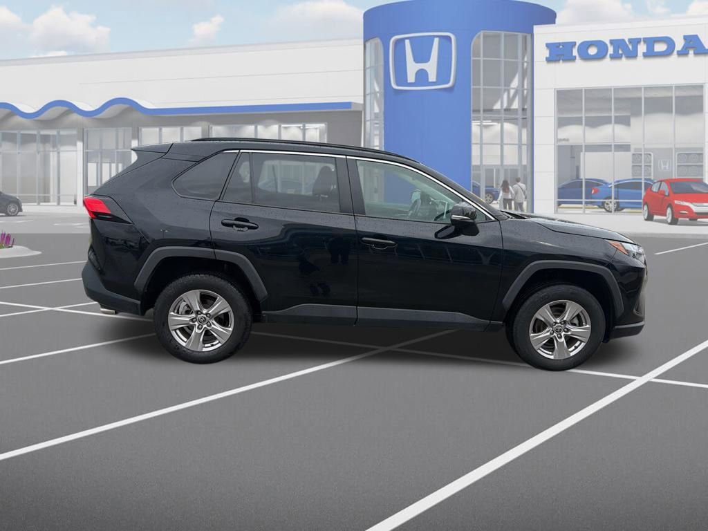 Used 2023 Toyota RAV4 XLE image 9