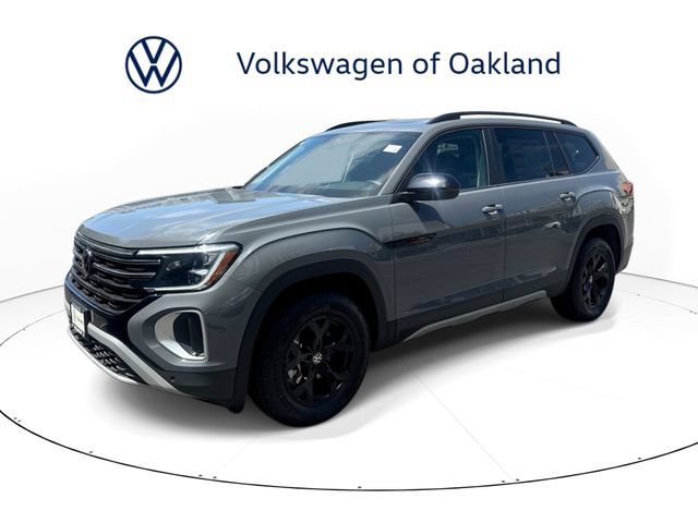 New 2026 Volkswagen Atlas Peak Edition AWD/4WD image 1