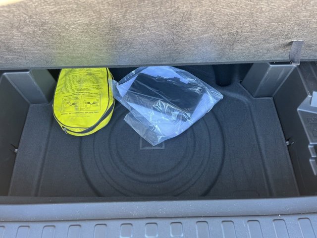 Used 2022 Chevrolet Equinox LS w/ LS Convenience Package image 42