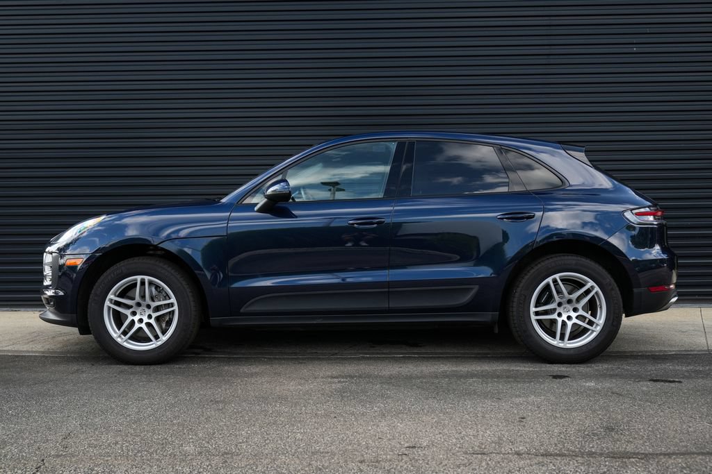 Certified 2021 Porsche Macan AWD/4WD image 2