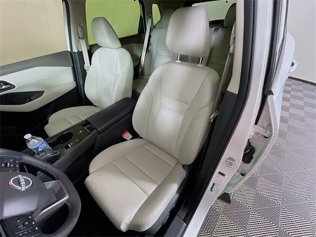 Used 2025 Nissan Rogue SL w/ Tech Package image 22