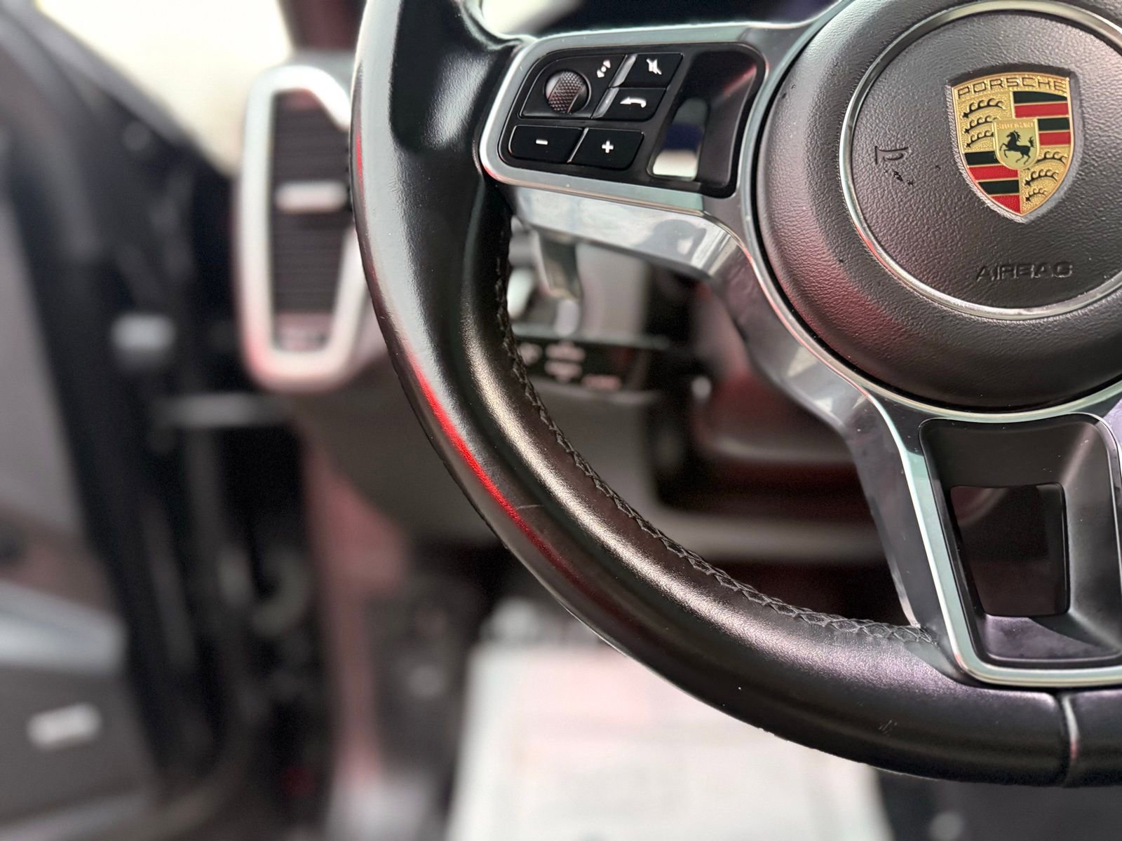 Used 2019 Porsche Cayenne E-Hybrid image 19