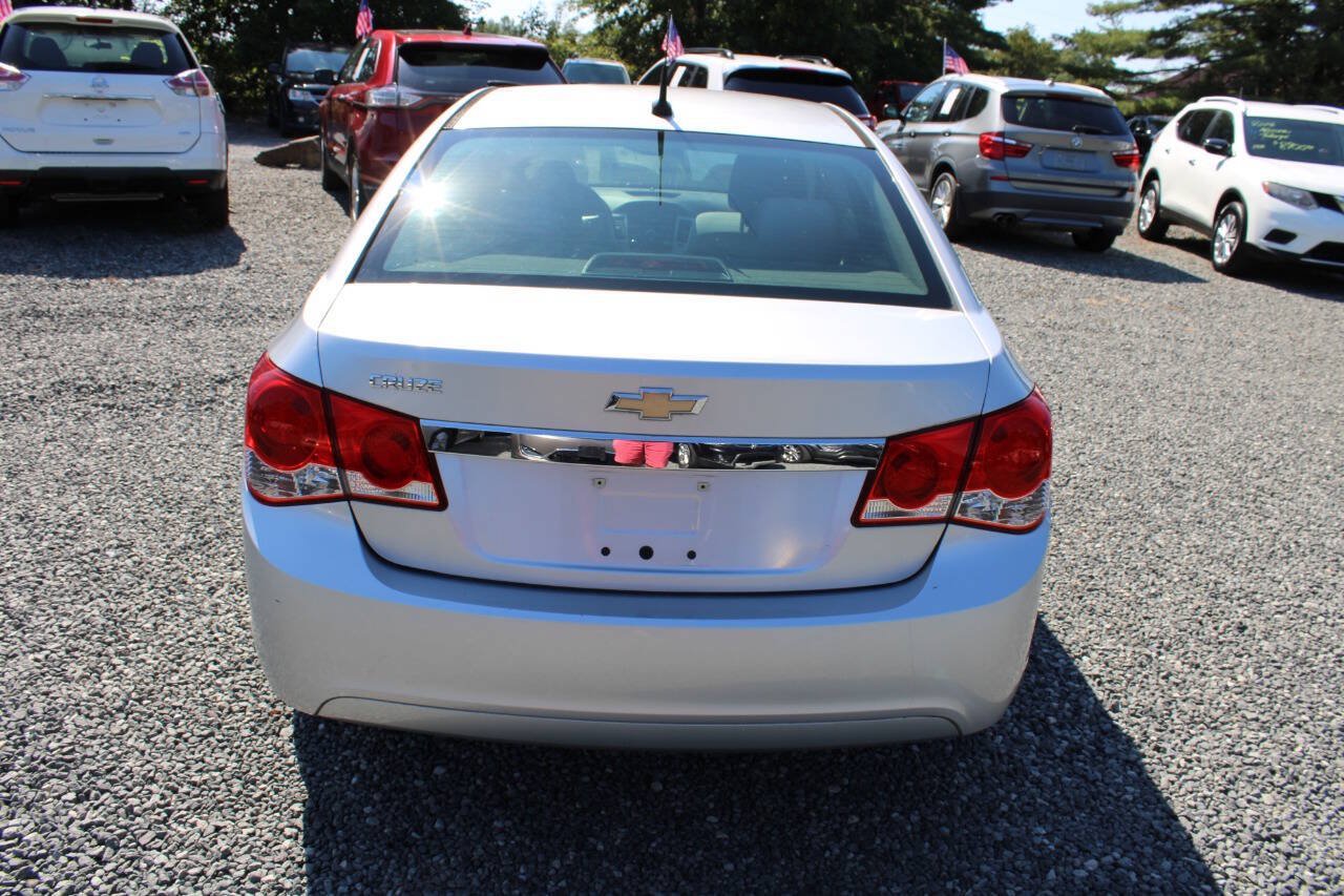 Used 2012 Chevrolet Cruze LS w/ Connectivity Package FWD image 8