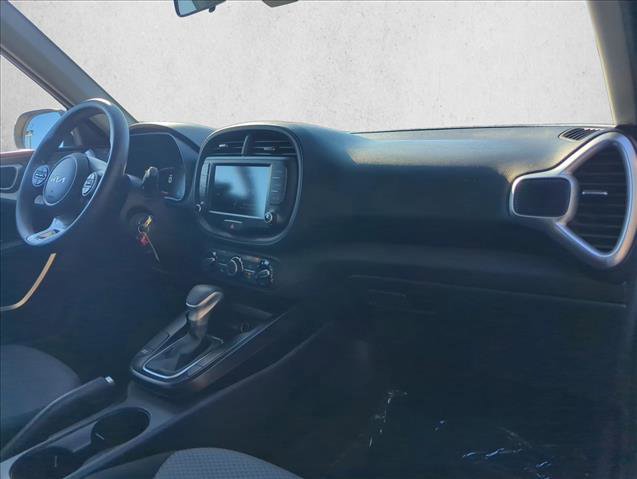 Used 2024 Kia Soul LX w/ Option Group 015 image 26