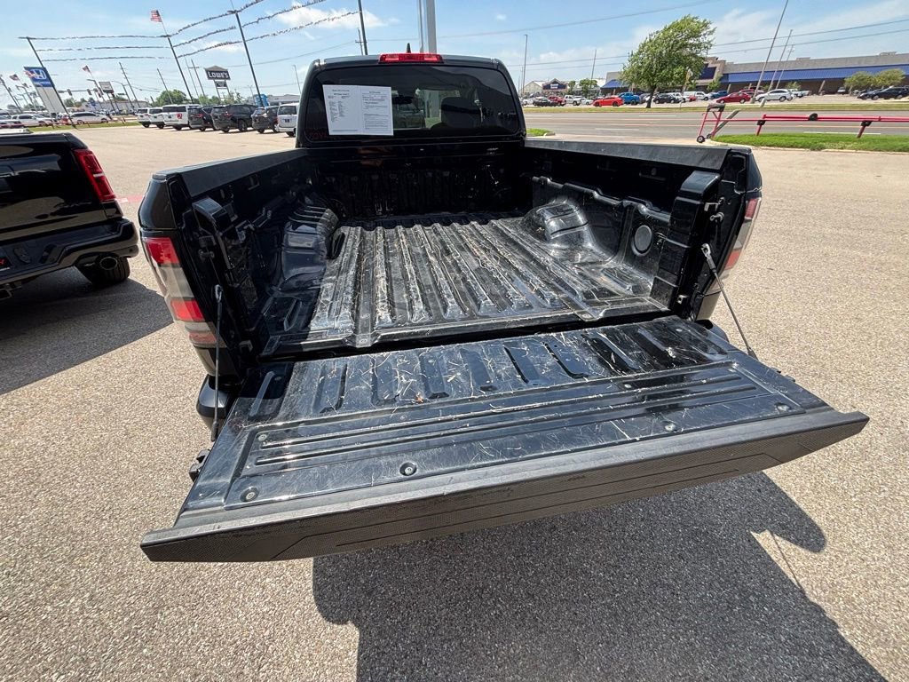 Used 2022 Nissan Frontier S image 7