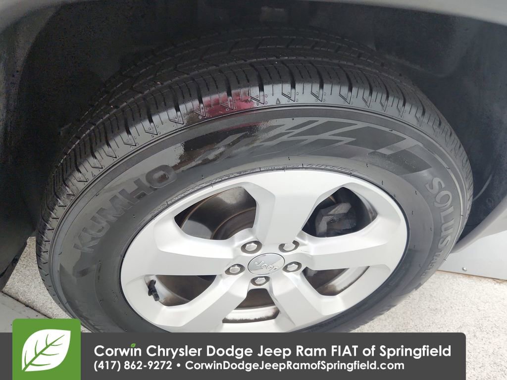 Certified 2018 Jeep Compass Latitude w/ Popular Equipment Group image 31