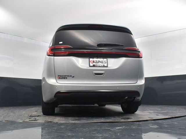 New 2026 Chrysler Pacifica Select w/ S Appearance Package FWD image 59