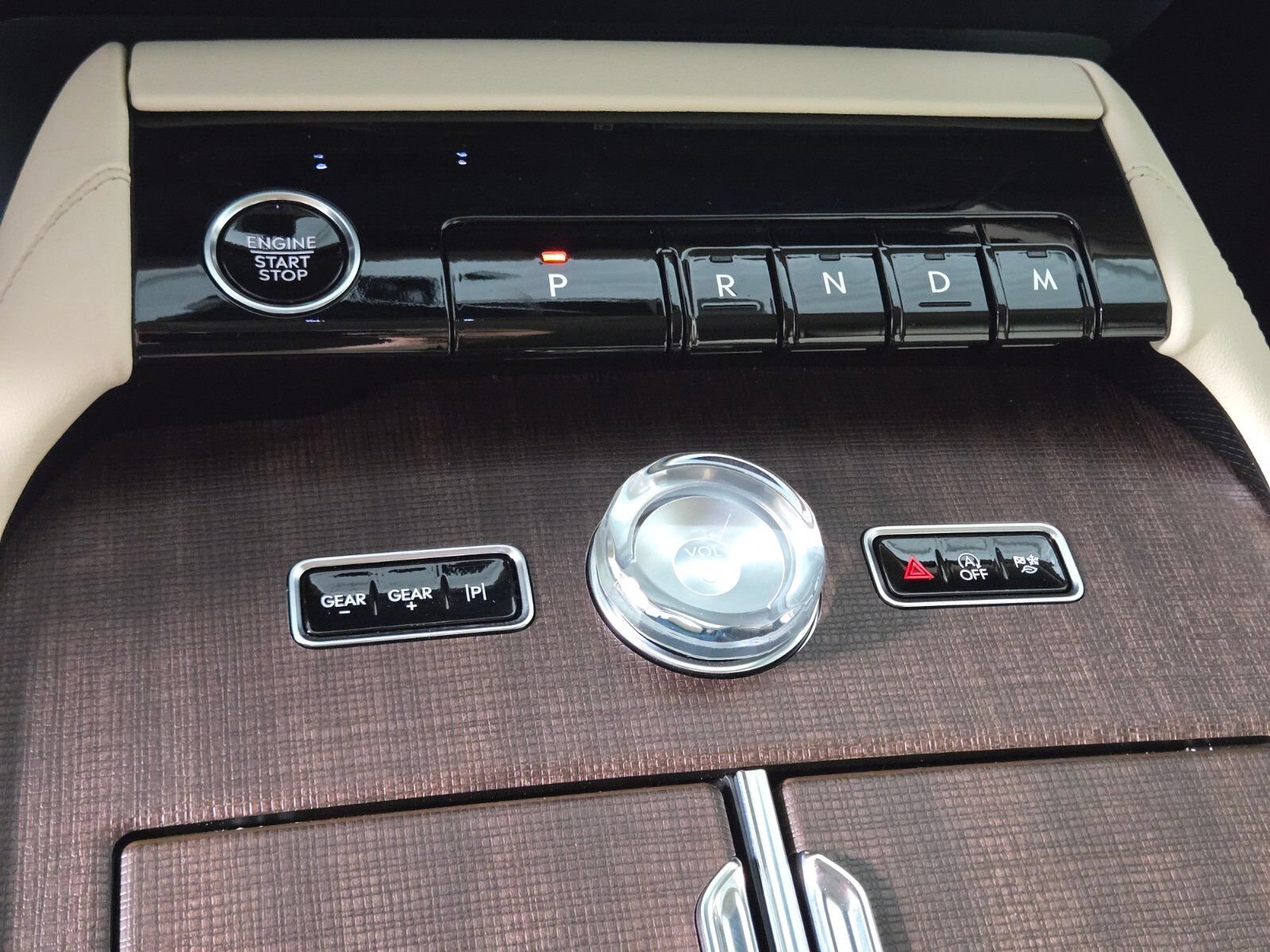 New 2027 Lincoln Navigator Premiere AWD/4WD image 28