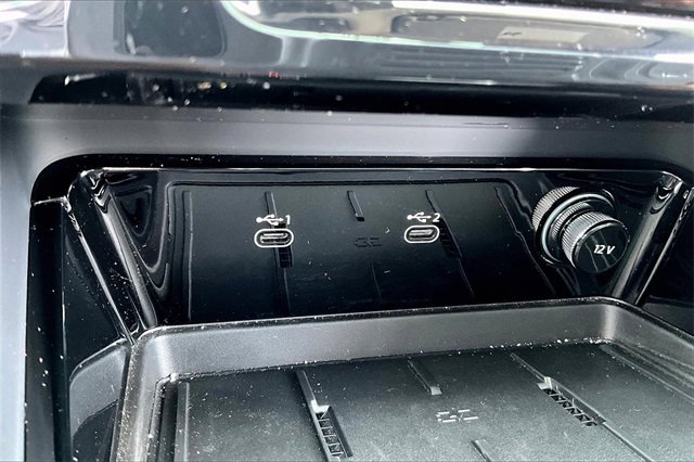 Used 2025 Audi Q5 Premium image 26