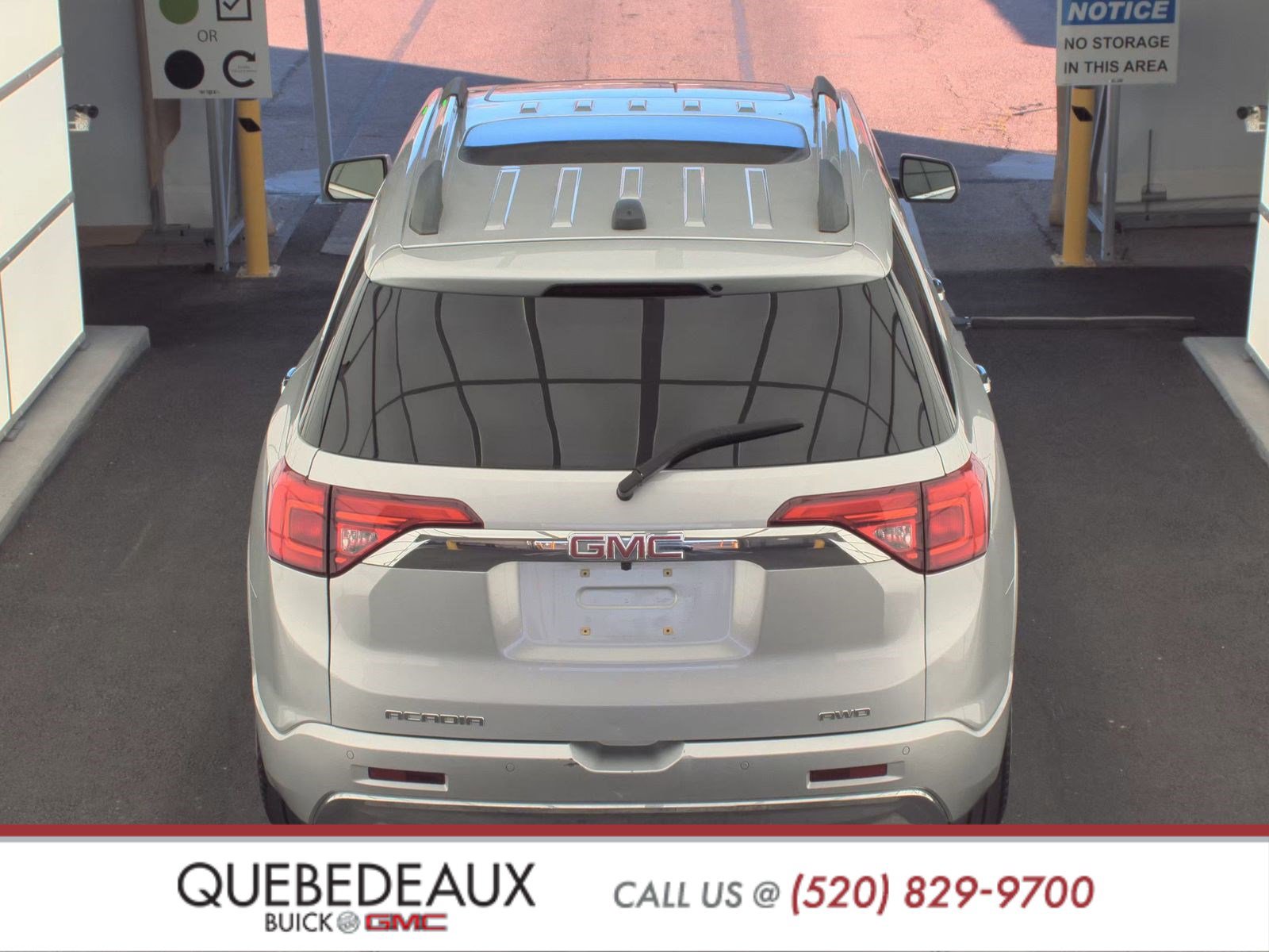 Used 2017 GMC Acadia Denali w/ Technology Package image 8