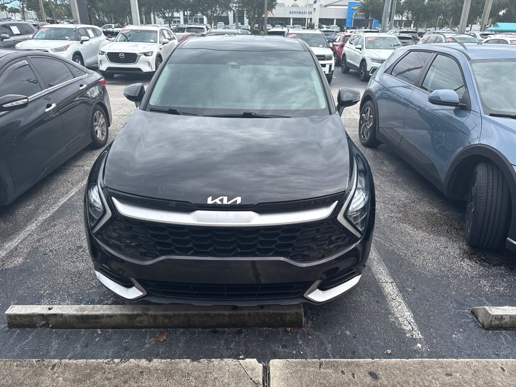 Used 2023 Kia Sportage EX FWD image 2