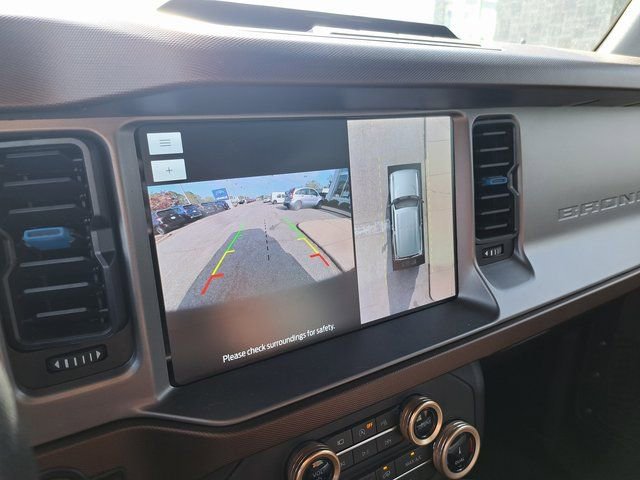 Used 2022 Ford Bronco Outer Banks image 14