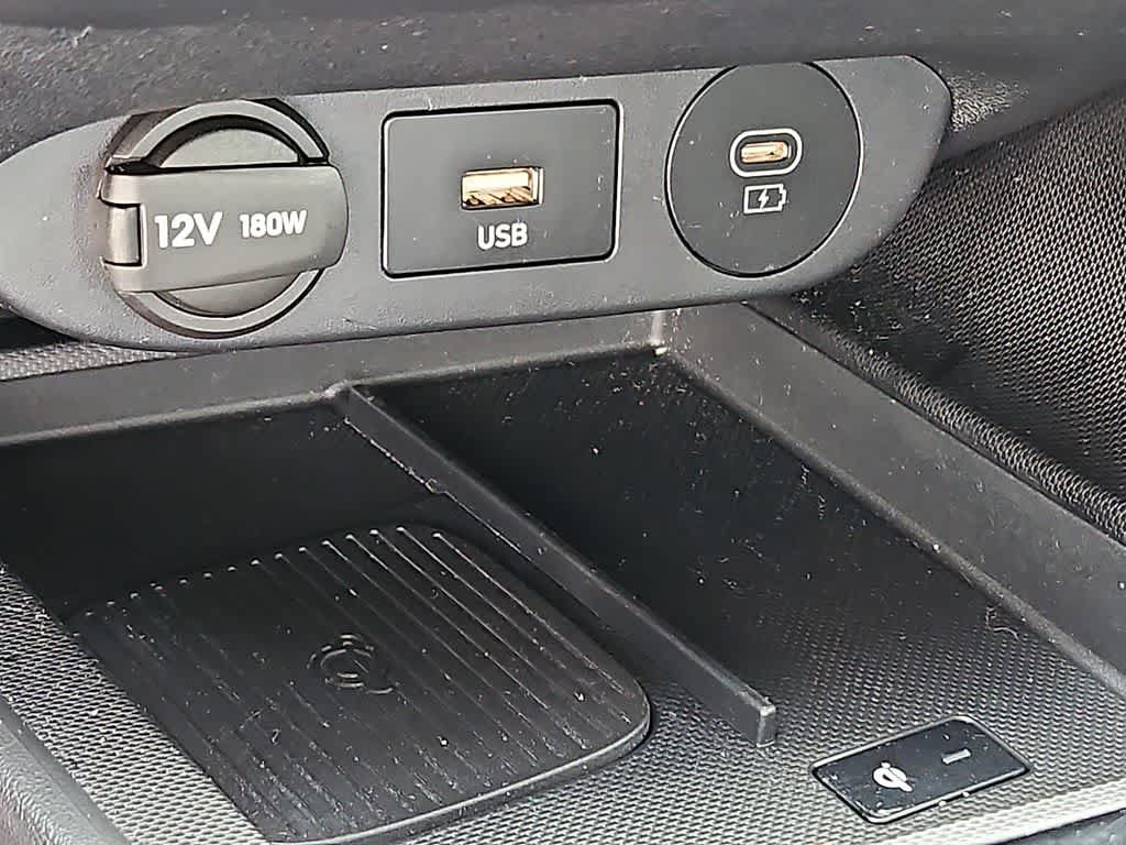 Used 2025 Hyundai Elantra Sport FWD image 23