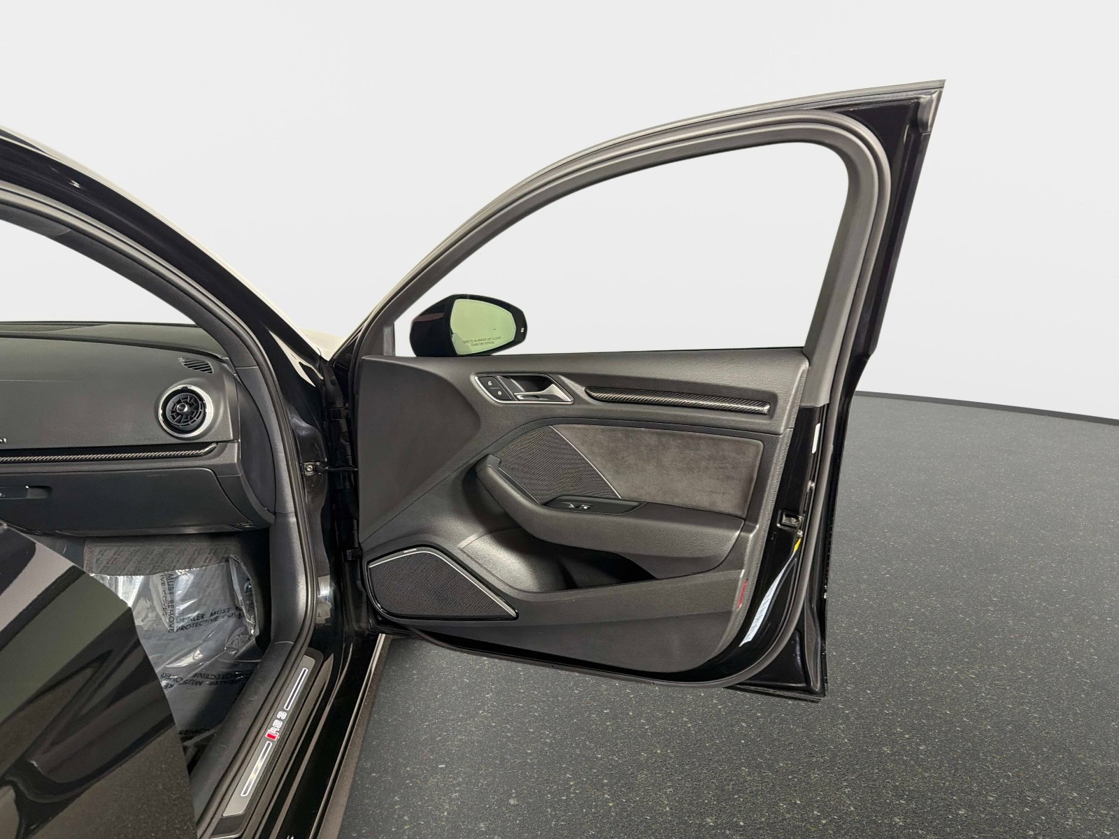 Used 2018 Audi RS 3 image 22