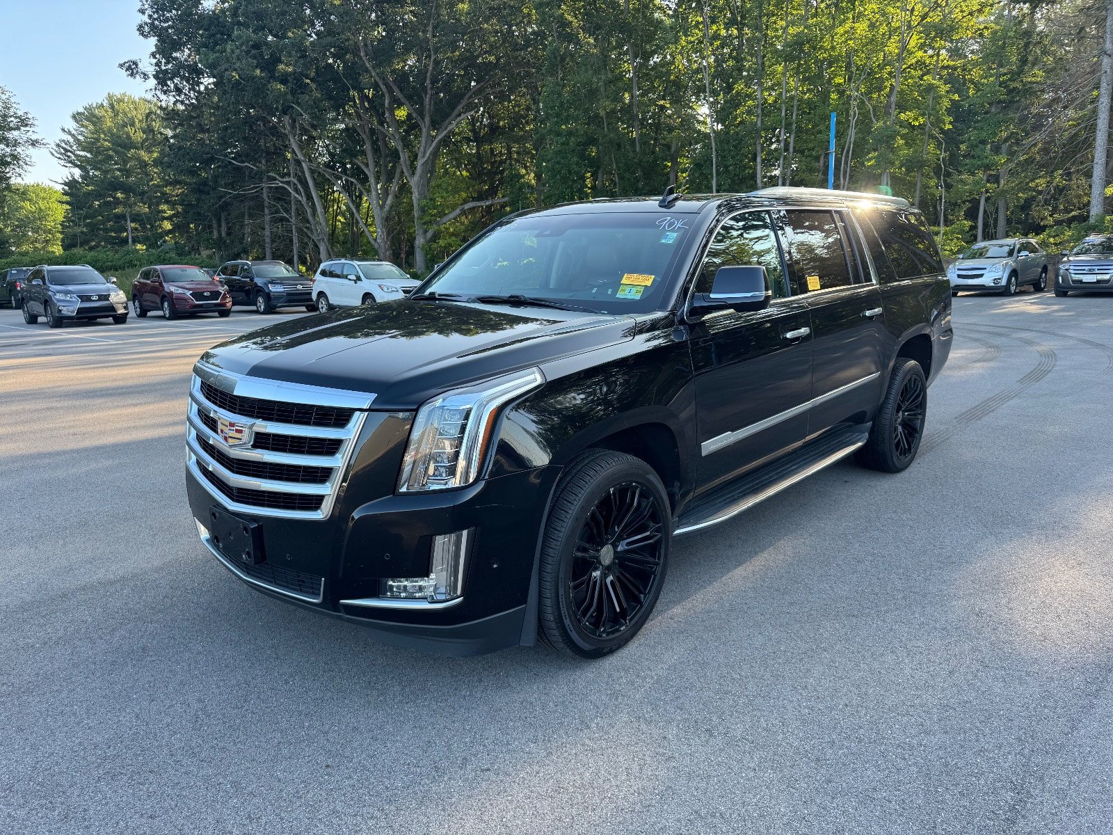 Used 2019 Cadillac Escalade ESV Luxury AWD/4WD image 5