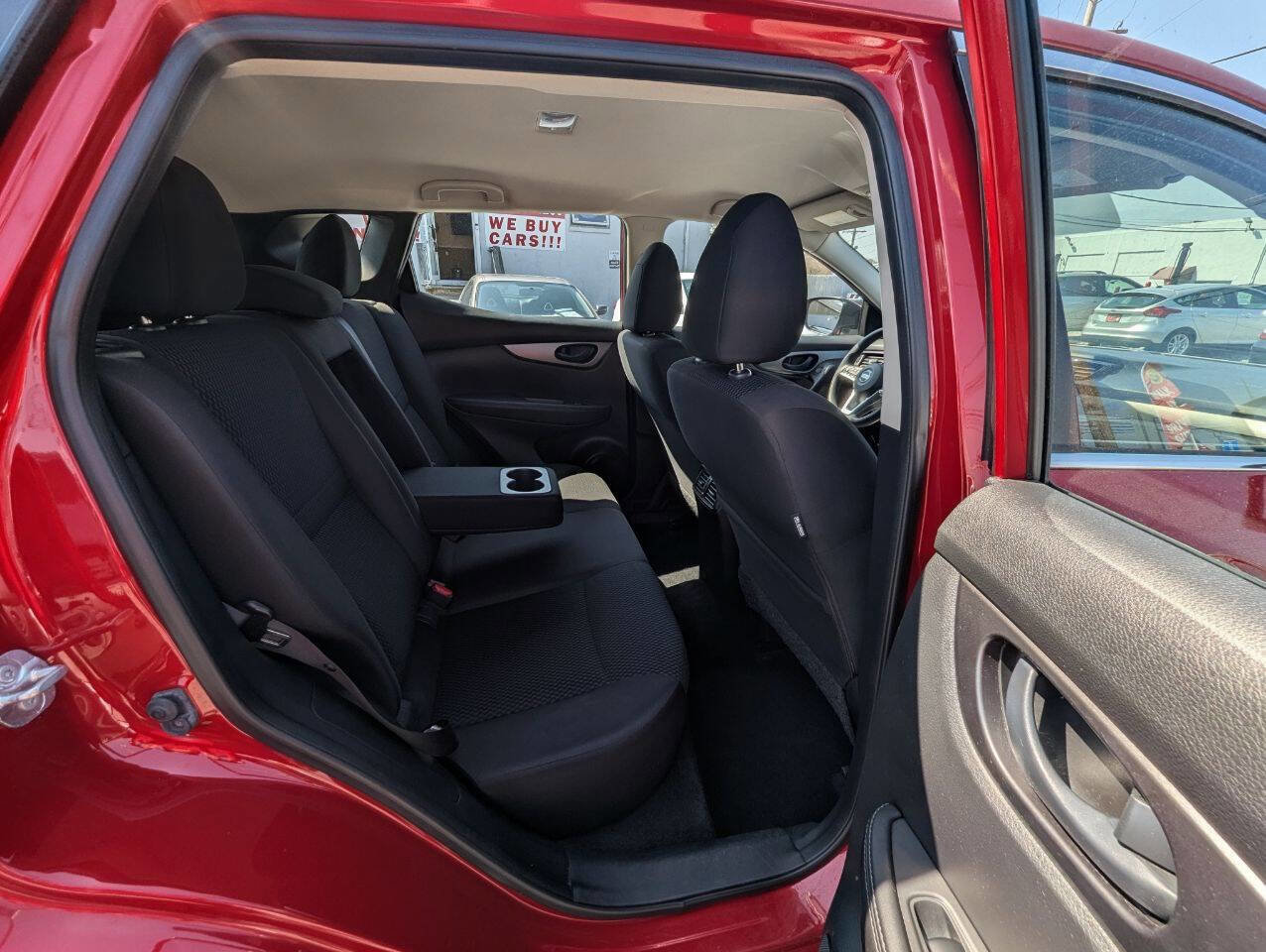 Used 2018 Nissan Rogue Sport S w/ S Appearance Package image 18