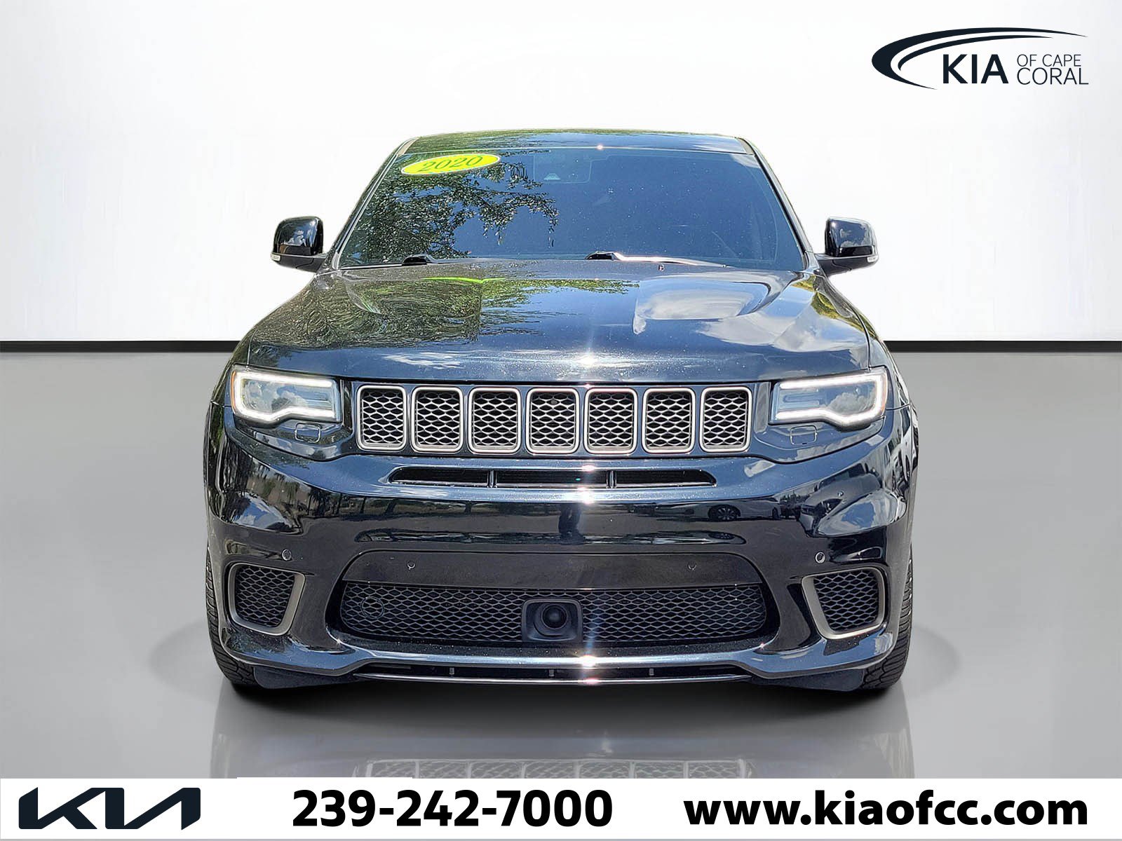 Used 2020 Jeep Grand Cherokee Trackhawk AWD/4WD image 2