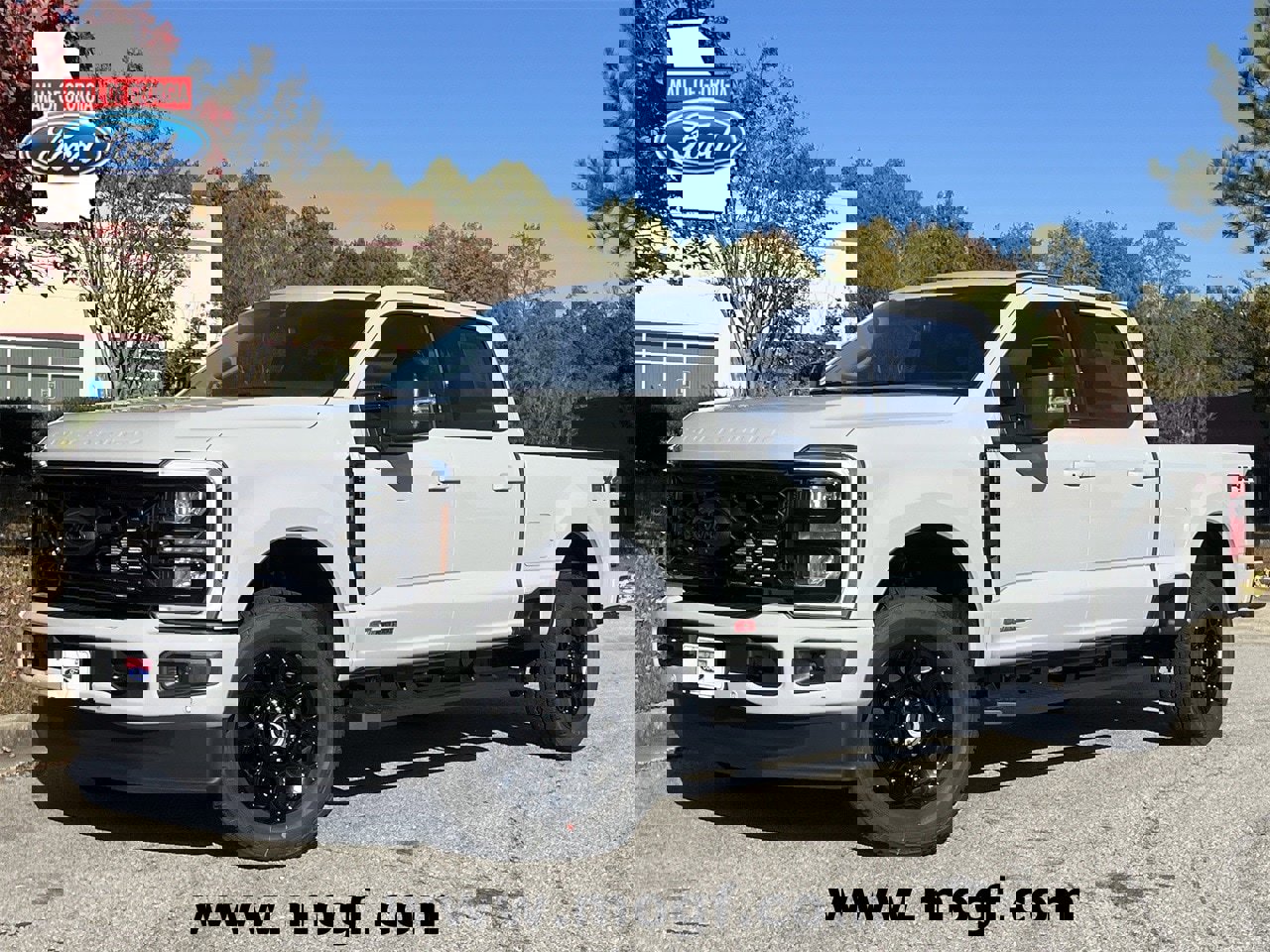 New 2026 Ford F250 4x4 Crew Cab Super Duty image 1