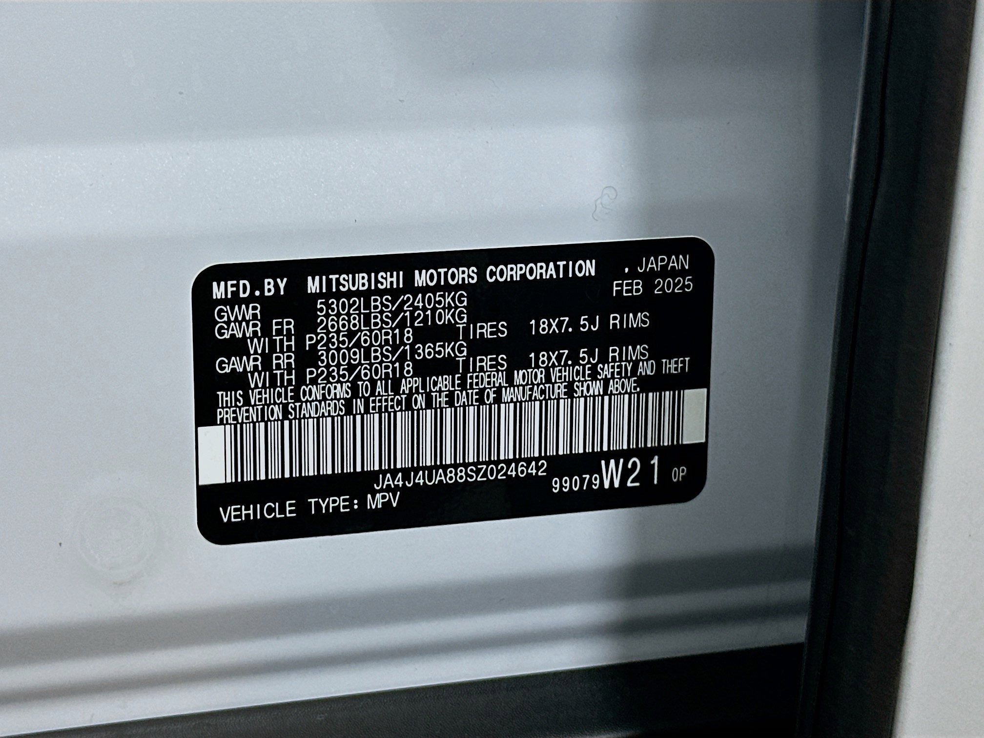 Used 2025 Mitsubishi Outlander ES AWD/4WD image 12