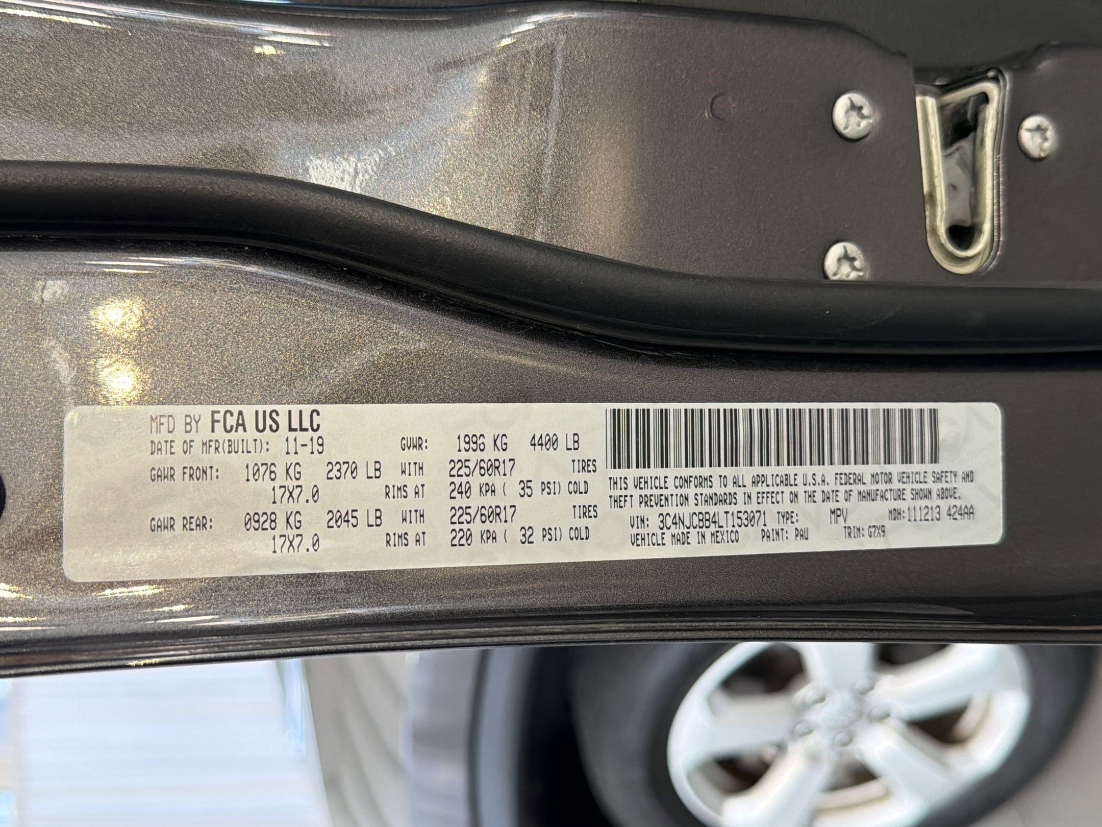 Used 2020 Jeep Compass Latitude FWD image 19