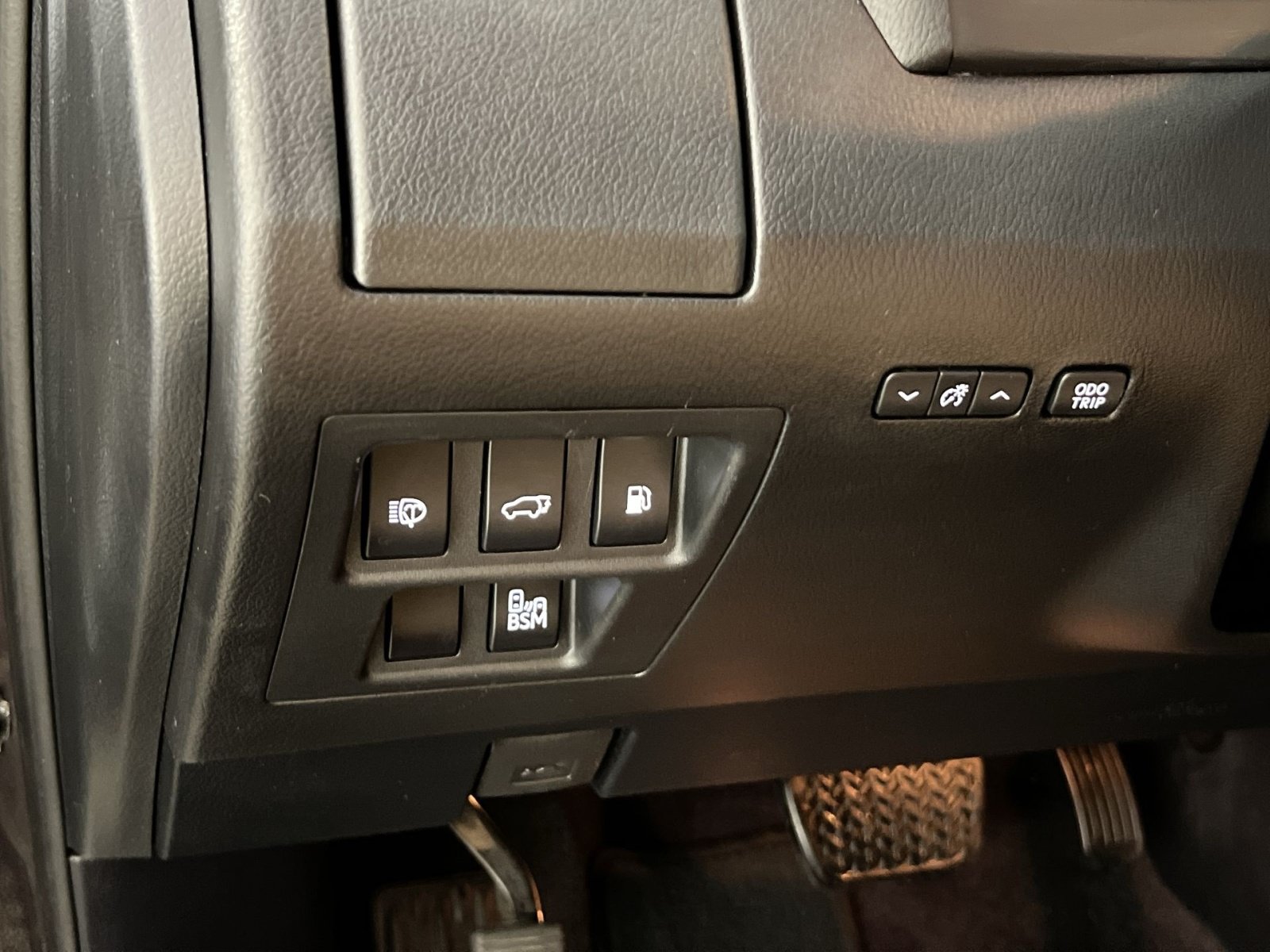 Used 2013 Lexus RX 450h AWD w/ Navigation Pkg image 30