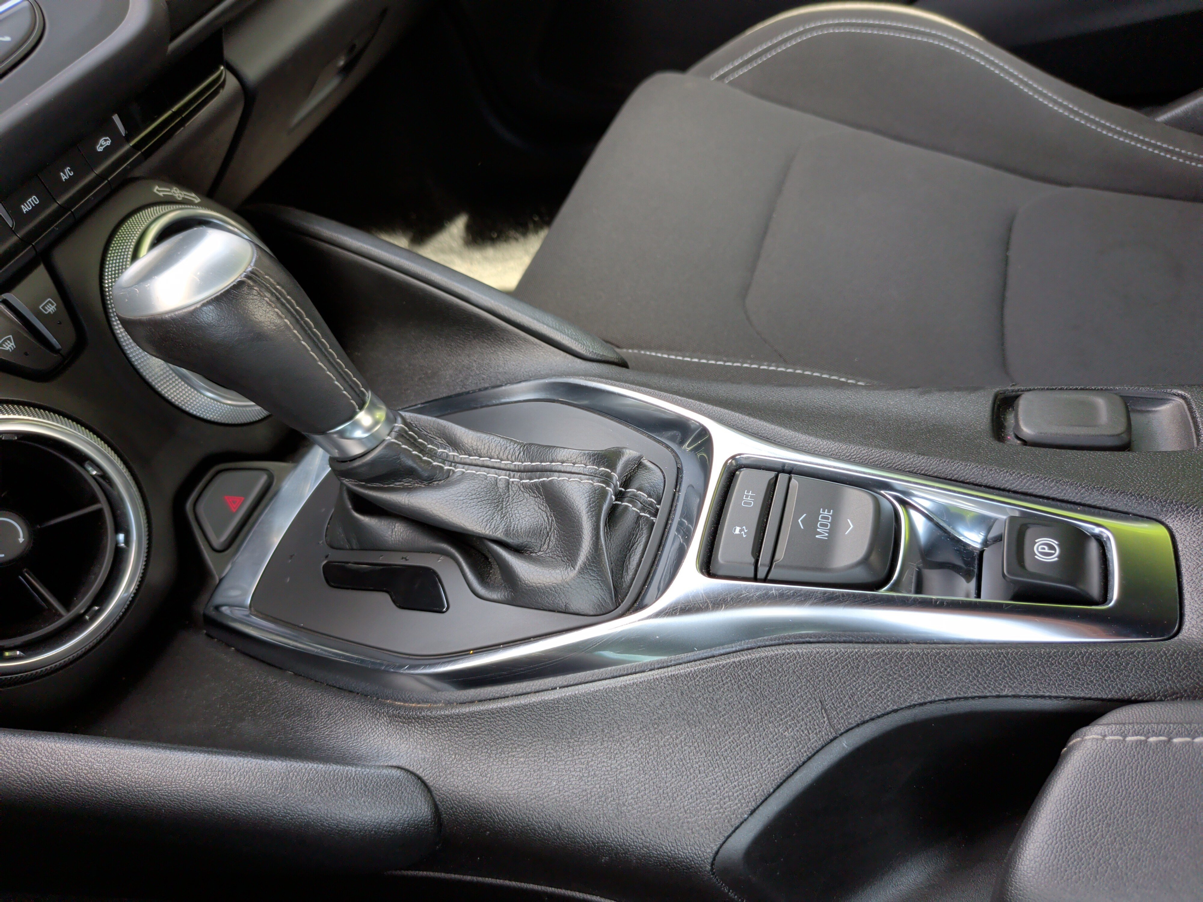 Used 2023 Chevrolet Camaro LT image 18