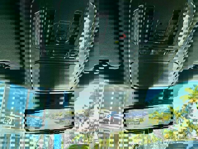 Used 2025 Toyota Highlander Platinum image 39