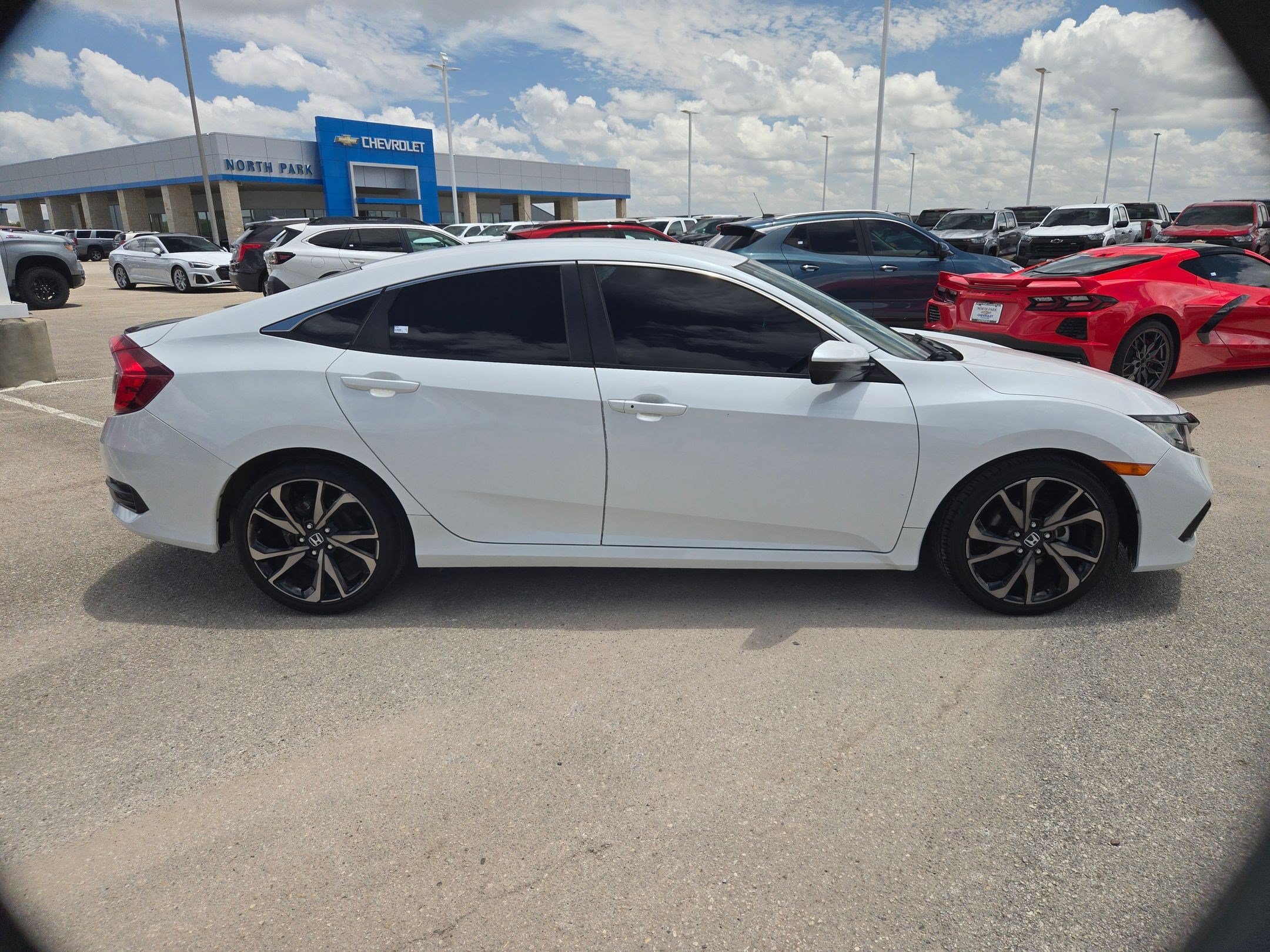 Used 2021 Honda Civic Sport image 2