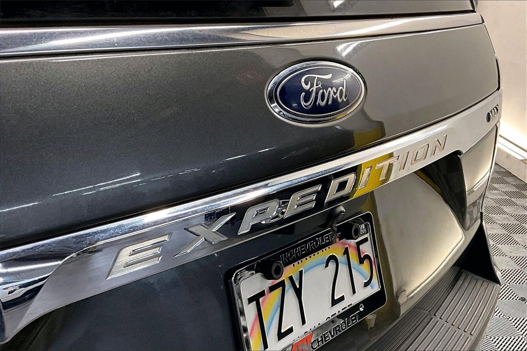 Used 2021 Ford Expedition Max Limited image 30