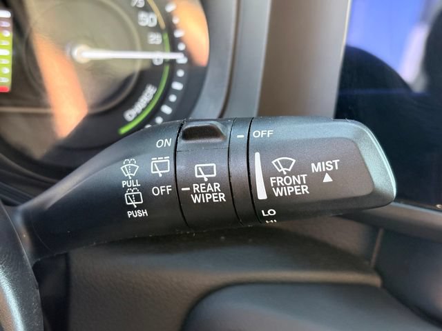Used 2025 Jeep Wrangler Unlimited Rubicon 4xe w/ Convenience Group AWD/4WD image 17