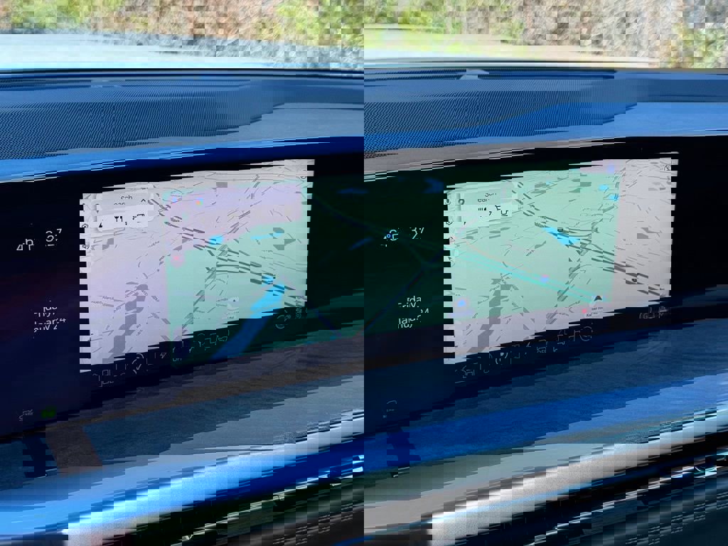 New 2025 Cadillac Escalade IQ Luxury 2 image 4