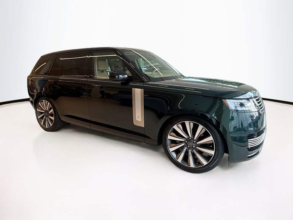 New 2026 Land Rover Range Rover SV image 3