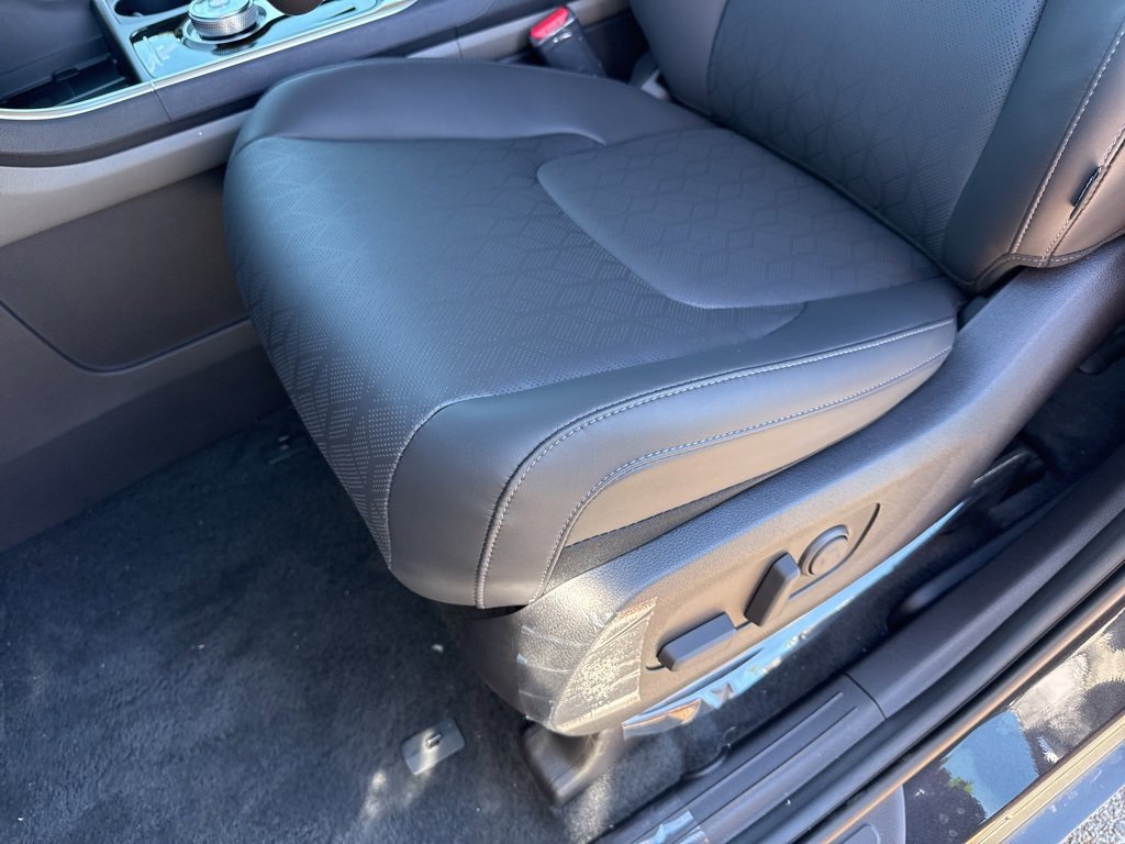 New 2026 Kia Carnival EX image 23