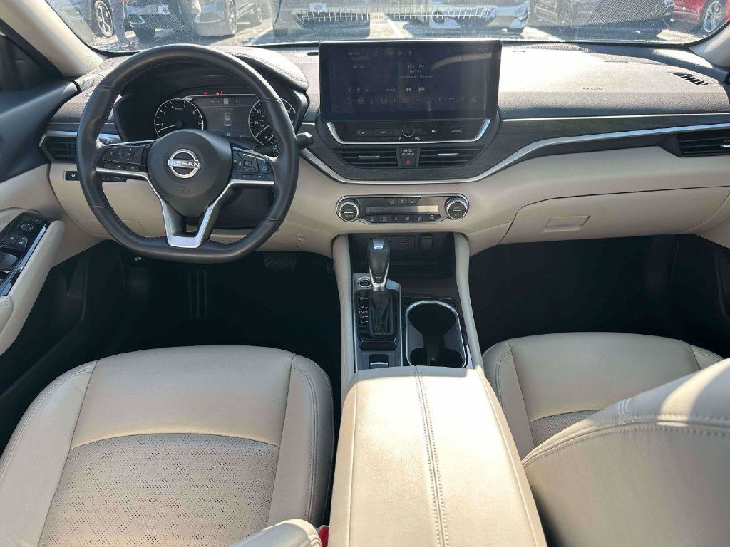 Used 2023 Nissan Altima 2.5 SL FWD image 12