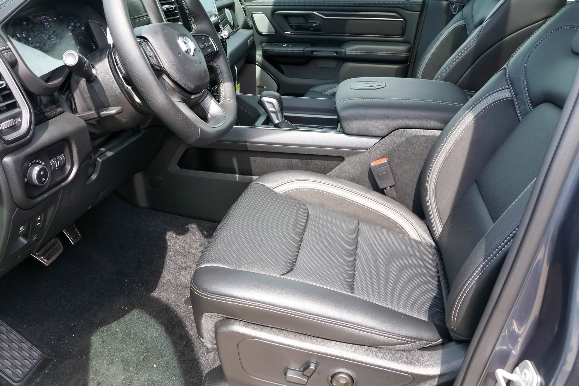 New 2026 RAM 1500 Rebel w/ G/T Package AWD/4WD image 4