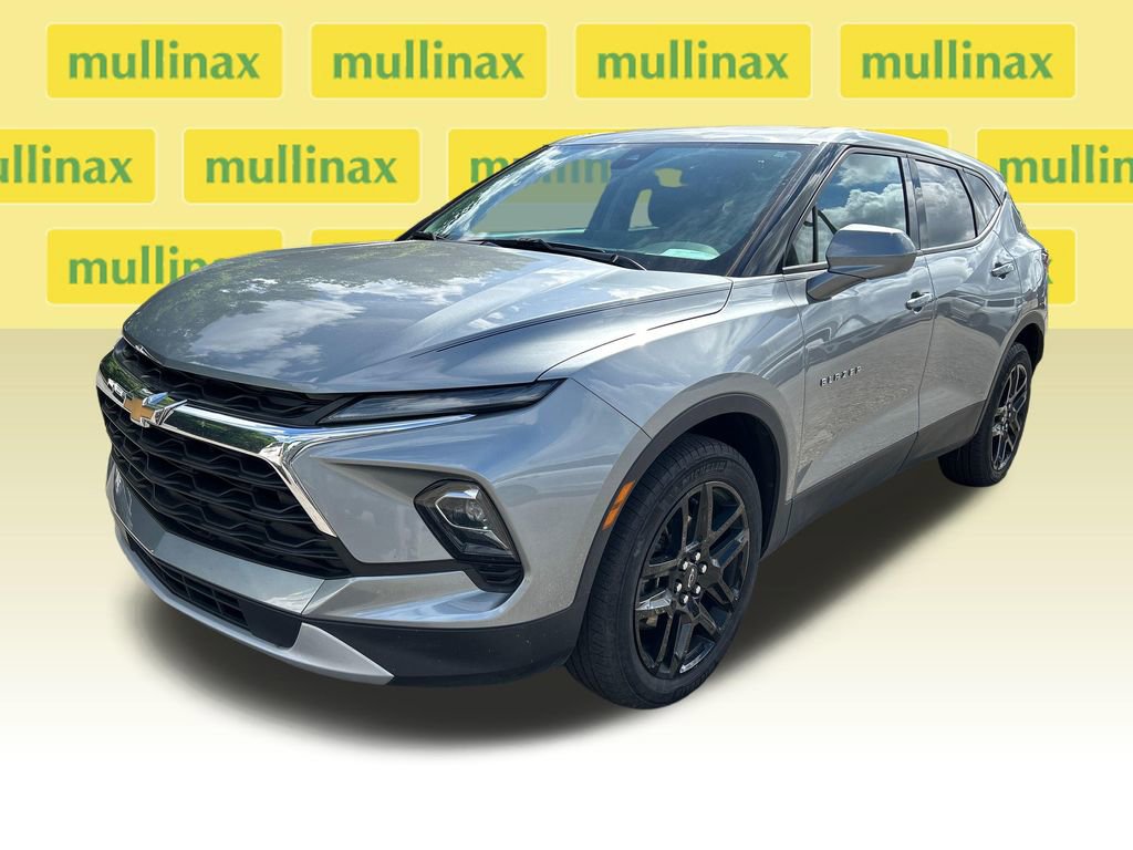 Used 2023 Chevrolet Blazer LT w/ Driver Confidence Package FWD image 6