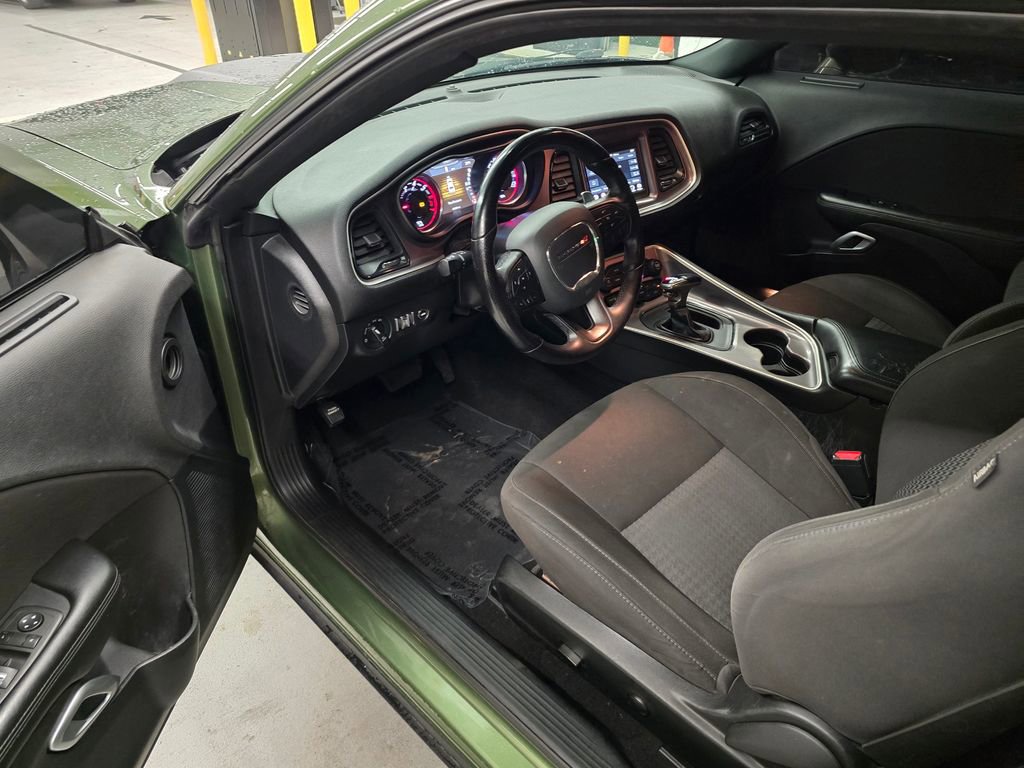 Used 2022 Dodge Challenger R/T RWD image 15