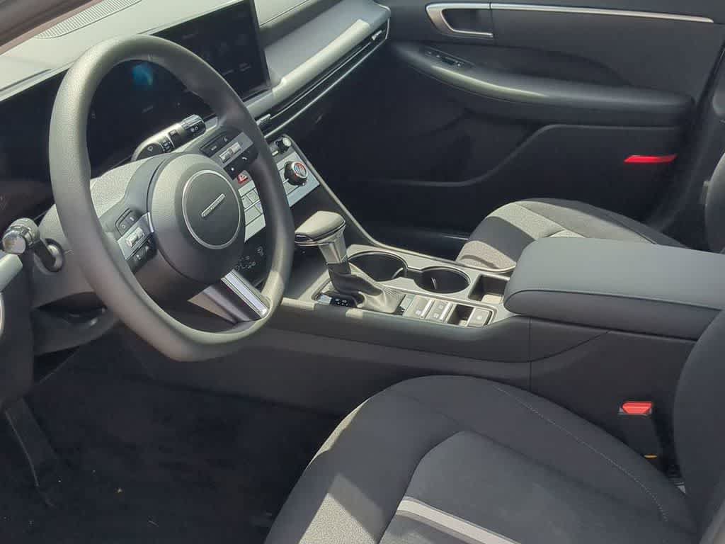 New 2026 Hyundai Sonata SE FWD image 15
