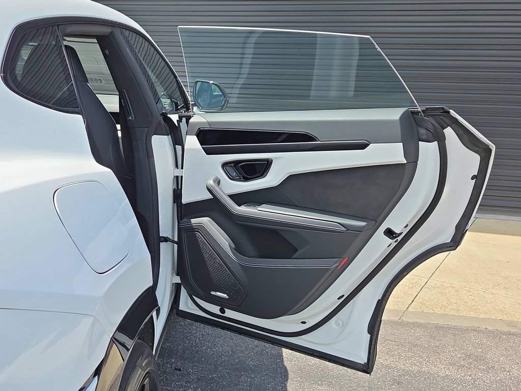 Used 2024 Lamborghini Urus S AWD/4WD image 22